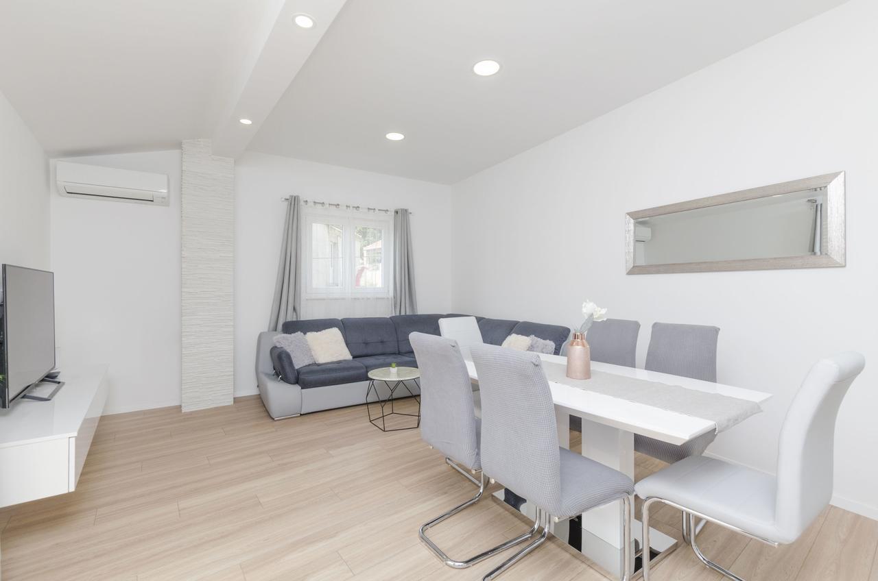 Apartments Dasa プリモシュテン エクステリア 写真