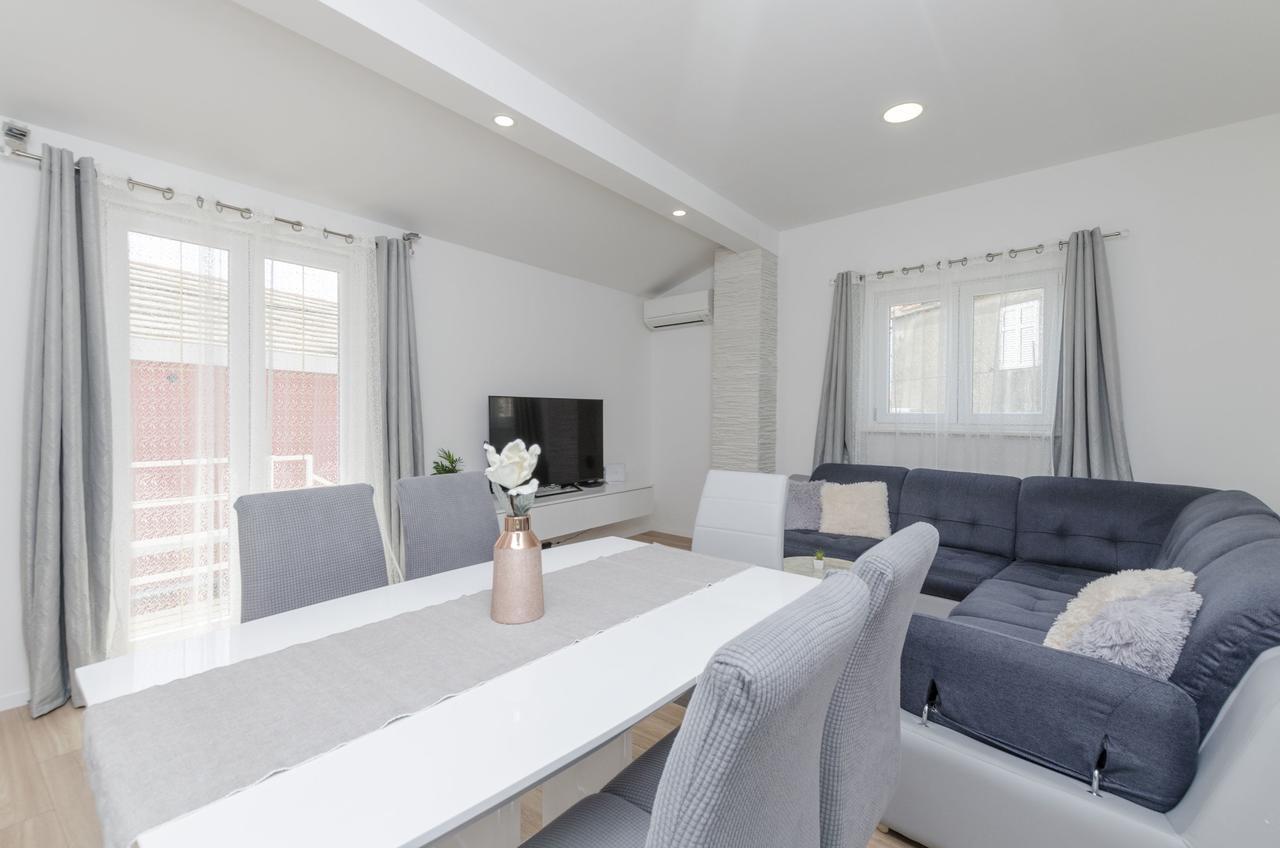 Apartments Dasa プリモシュテン エクステリア 写真