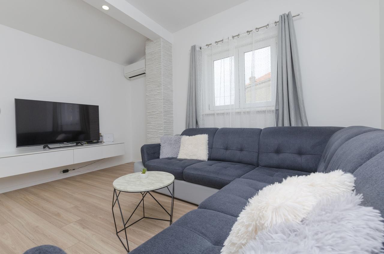 Apartments Dasa プリモシュテン エクステリア 写真